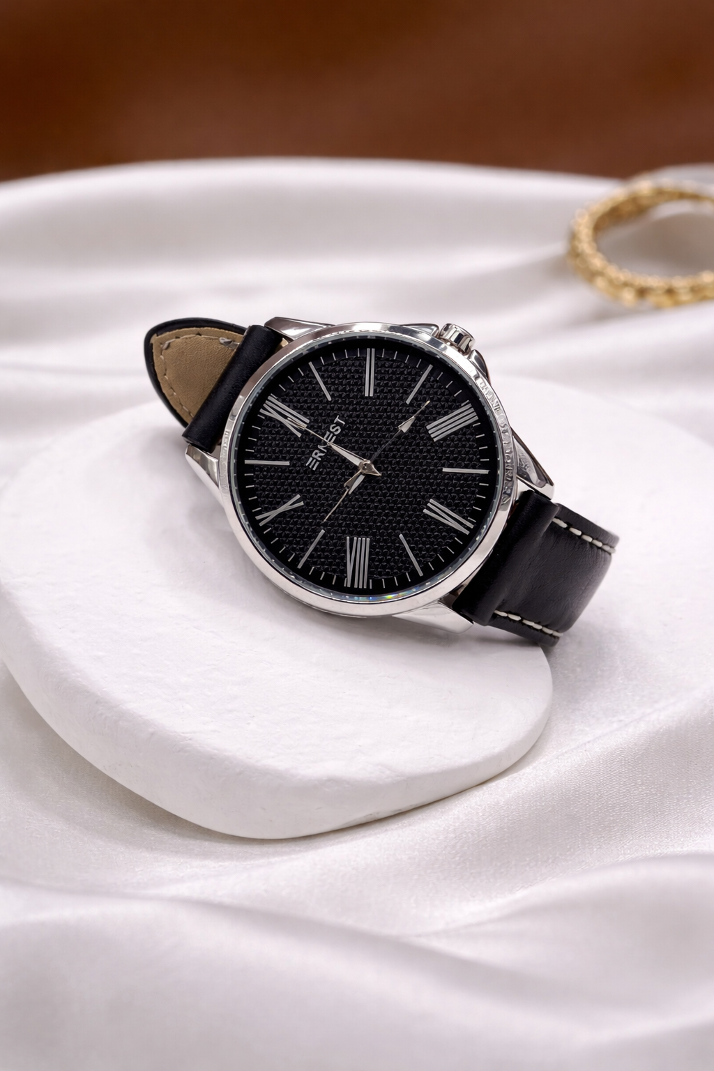 Modern men's watch