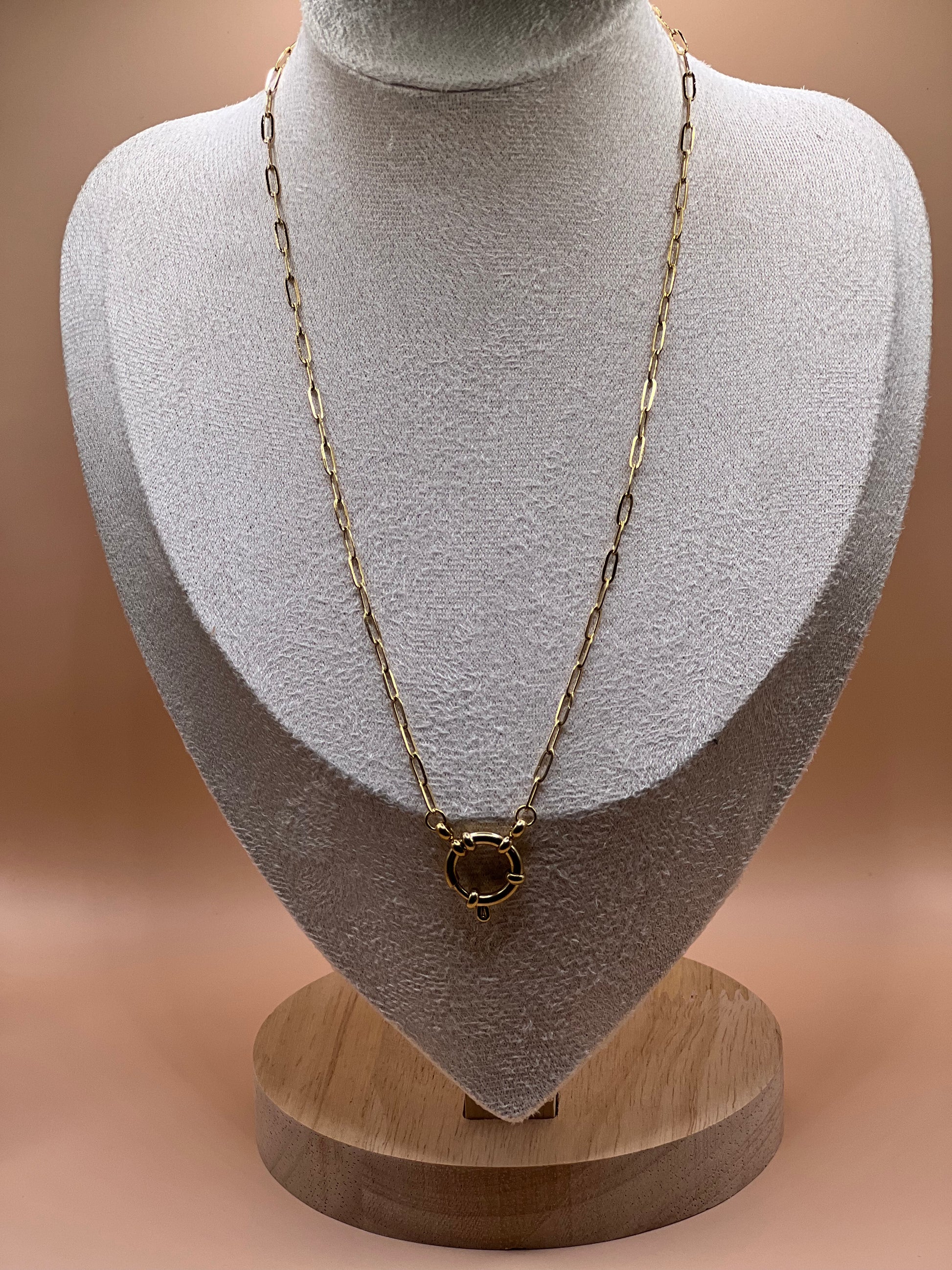 Collier unique