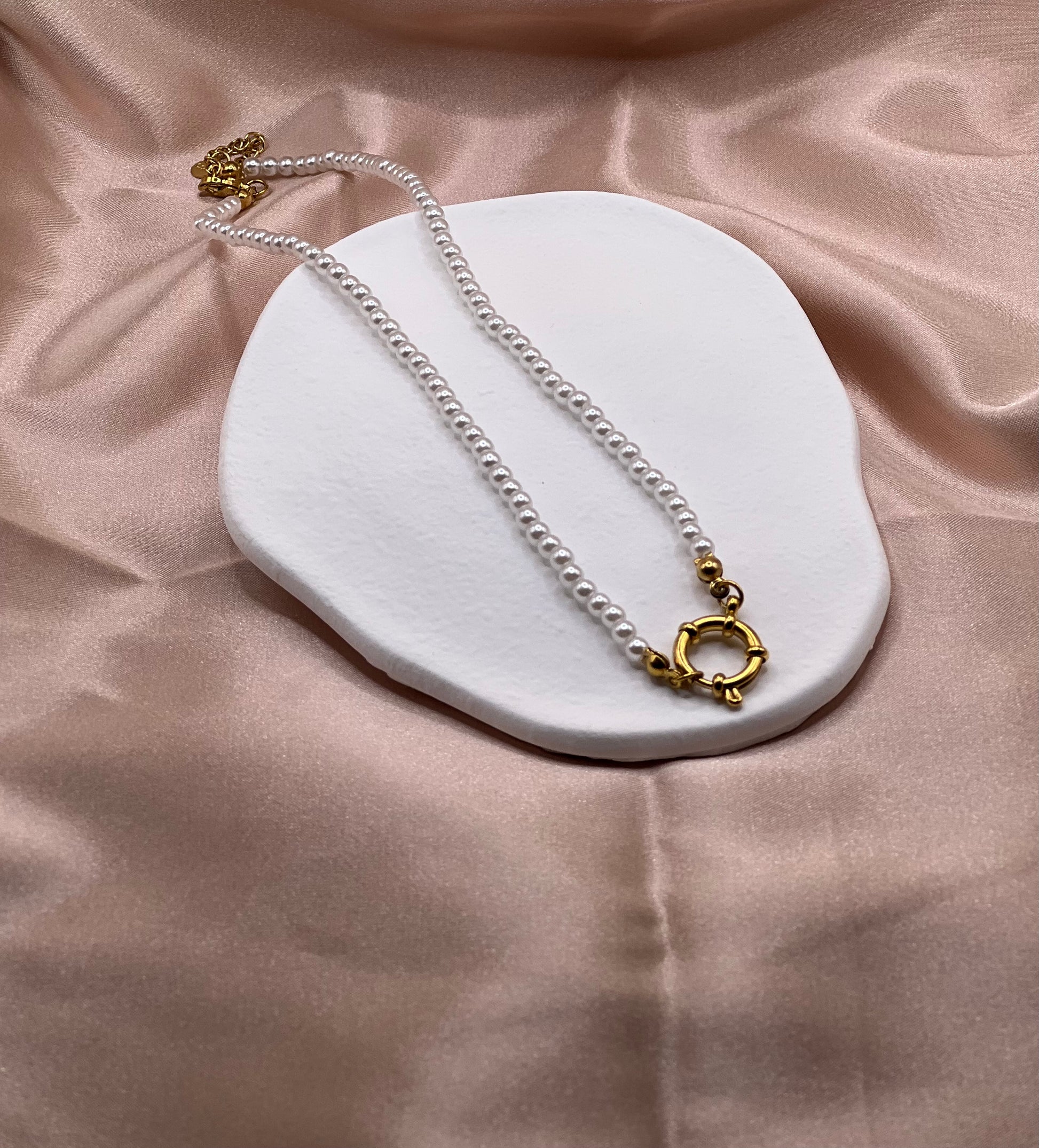 Colliers perles blanches